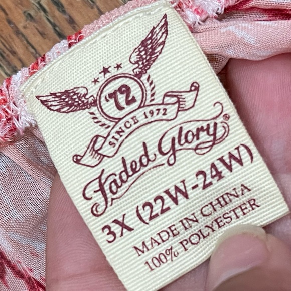 Faded Glory Pink and White Patterned Blouse - Picture 6 of 12